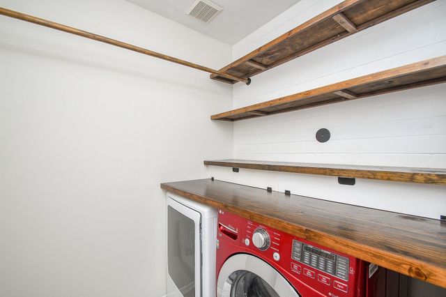 13511 Titus Point, Houston, TX 77085