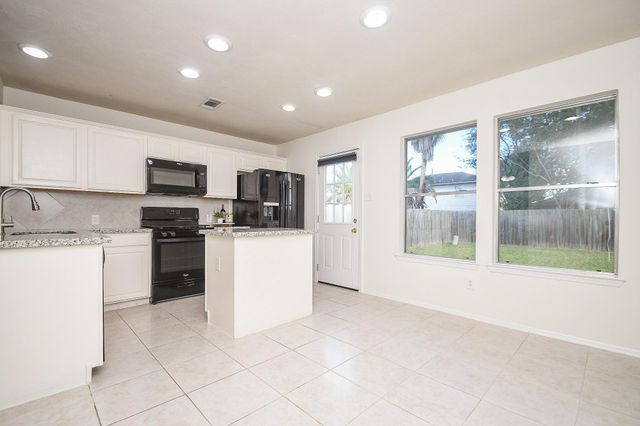 13511 Titus Point, Houston, TX 77085