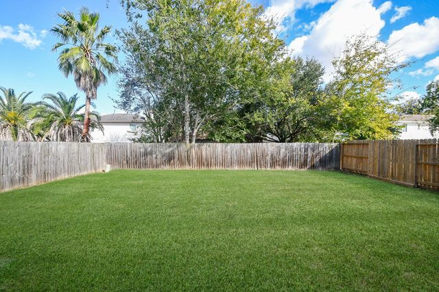 13511 Titus Point, Houston, TX 77085