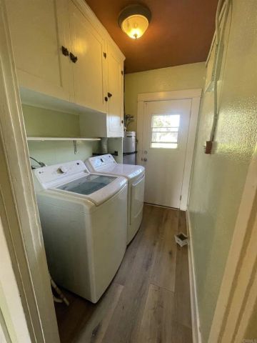 121 E Warner St, Ventura, CA 93001