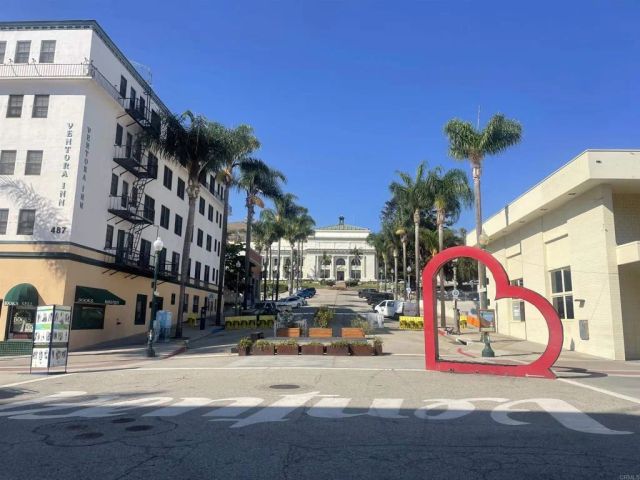 121 E Warner St, Ventura, CA 93001