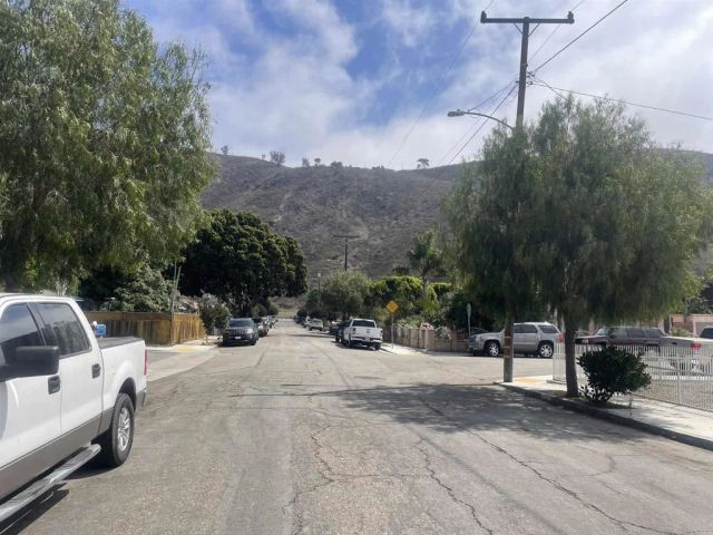 121 E Warner St, Ventura, CA 93001