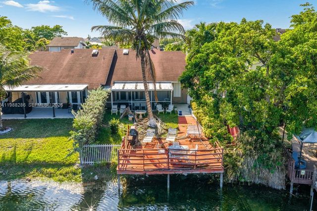 7821 SW 148th Avenue 2, Miami, FL 33193