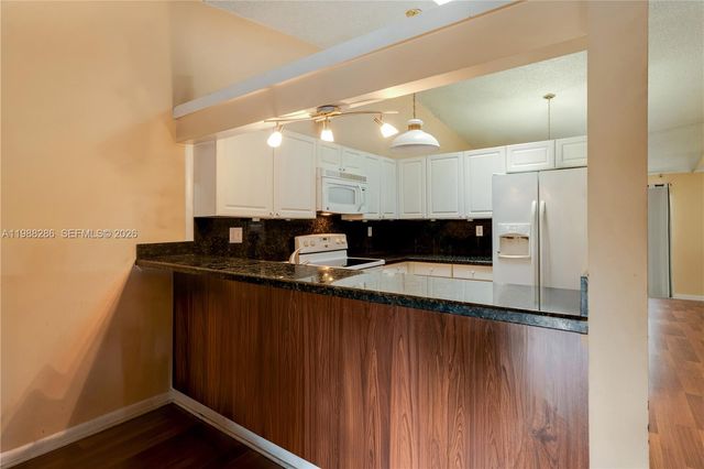 7821 SW 148th Avenue 2, Miami, FL 33193