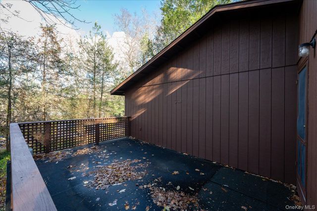 50 S Shore Drive, South Salem, NY 10590