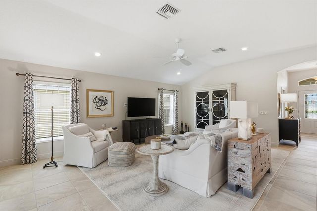 1328 MOCKINGBIRD LANE, The Villages, FL 32163