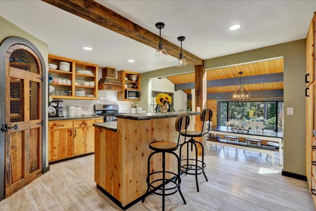 10295 Little Tree Ct, Grass Valley, CA 95949