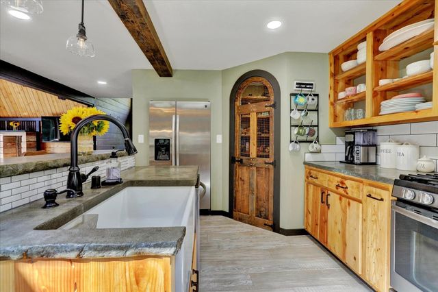 10295 Little Tree Ct, Grass Valley, CA 95949