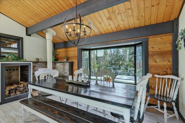 10295 Little Tree Ct, Grass Valley, CA 95949