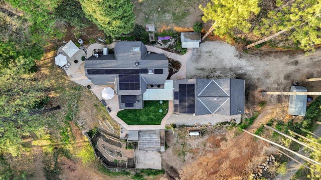 10295 Little Tree Ct, Grass Valley, CA 95949