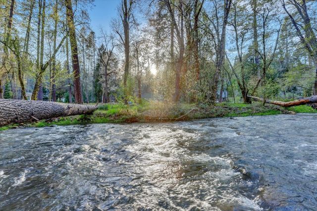 10295 Little Tree Ct, Grass Valley, CA 95949