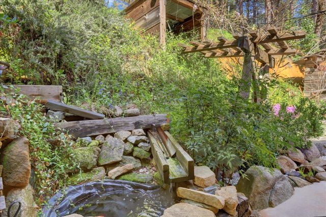 10295 Little Tree Ct, Grass Valley, CA 95949