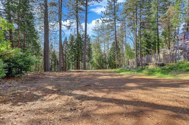 10295 Little Tree Ct, Grass Valley, CA 95949