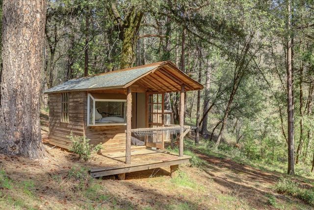 10295 Little Tree Ct, Grass Valley, CA 95949