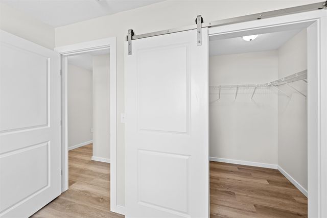 3014 Fountain Dr, Salina, KS 67401