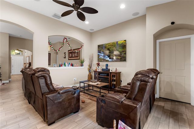 6729 BOULDER RUN LOOP, Wesley Chapel, FL 33545