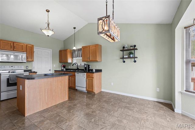 6440 Glenstone Drive, Imperial, MO 63052