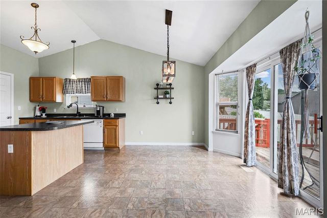 6440 Glenstone Drive, Imperial, MO 63052