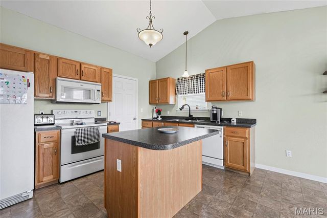 6440 Glenstone Drive, Imperial, MO 63052