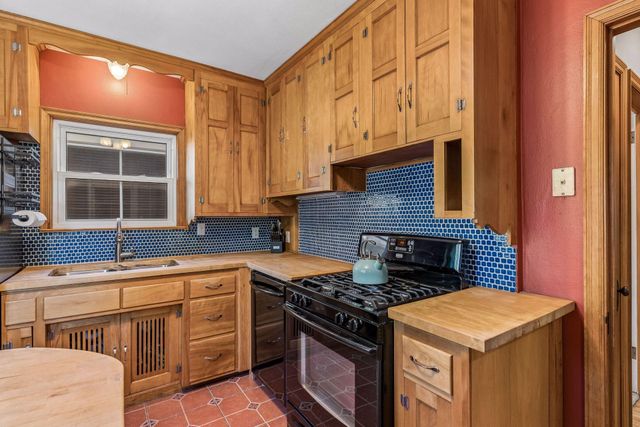 1279 Niles Avenue, Saint Paul, MN 55116