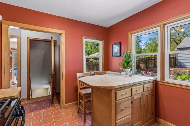 1279 Niles Avenue, Saint Paul, MN 55116