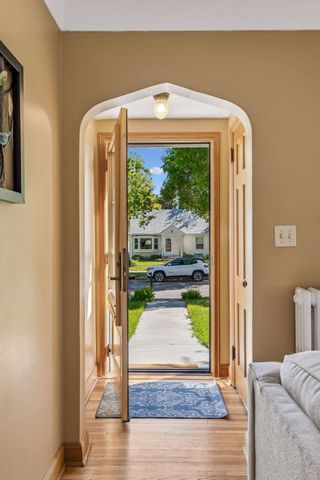 1279 Niles Avenue, Saint Paul, MN 55116