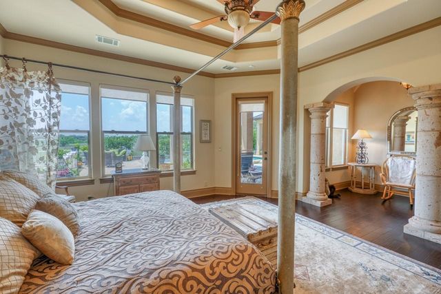 143 Westgate Loop, Horseshoe Bay, TX 78657