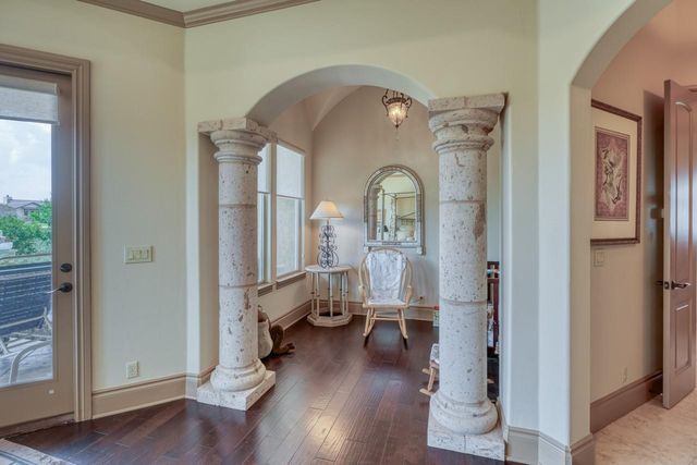 143 Westgate Loop, Horseshoe Bay, TX 78657