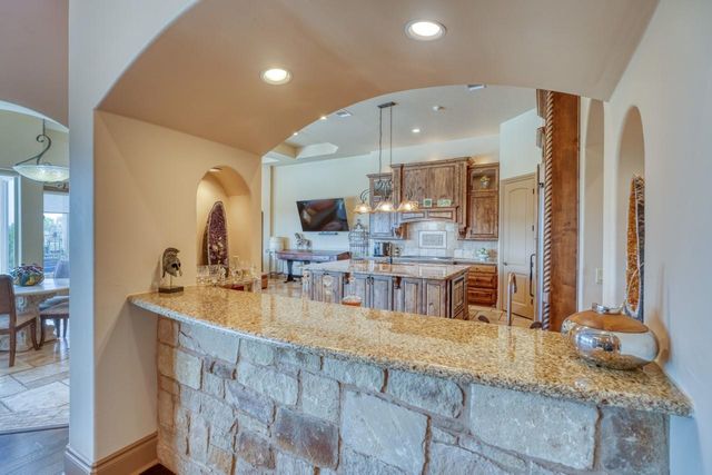 143 Westgate Loop, Horseshoe Bay, TX 78657