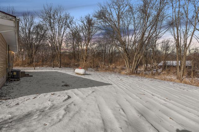 298 E 675 N, Rensselaer, IN 47978