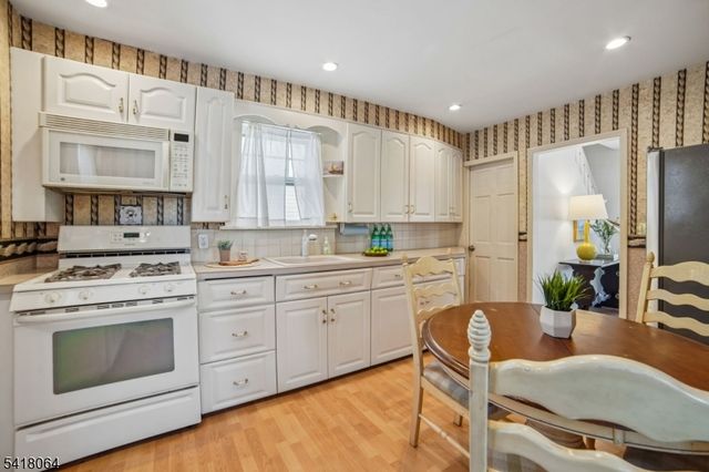 158 Terhune Ave, Passaic City, NJ 07055