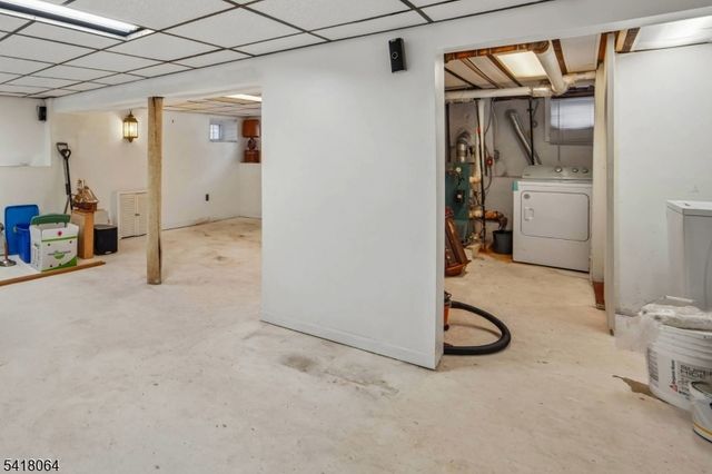 158 Terhune Ave, Passaic City, NJ 07055