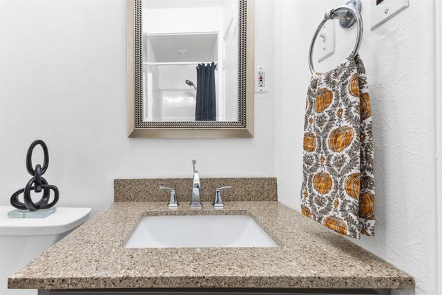 109 King Lyle Road, Scroggins, TX 75480