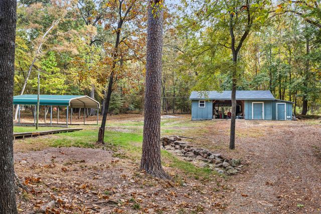 109 King Lyle Road, Scroggins, TX 75480