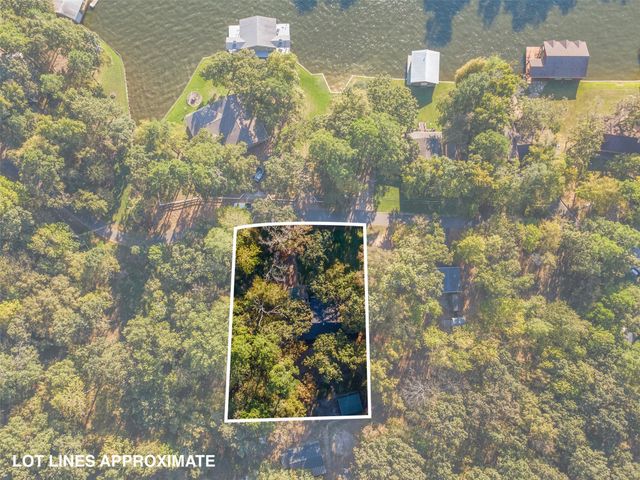 109 King Lyle Road, Scroggins, TX 75480