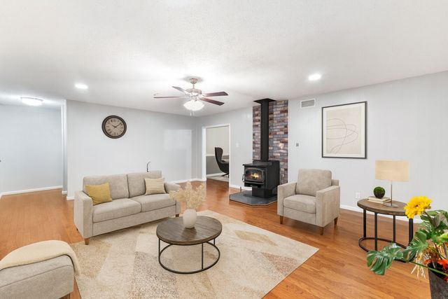 109 King Lyle Road, Scroggins, TX 75480