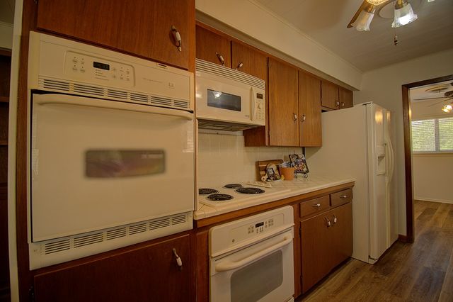 1900 Michelle Dr, Kerrville, TX 78028