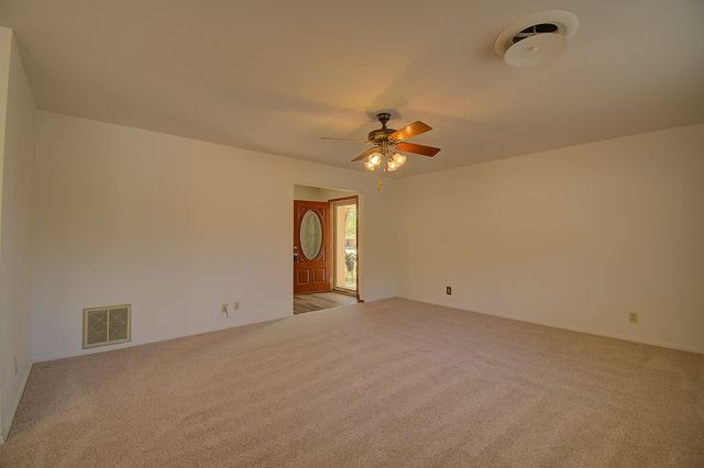 1900 Michelle Dr, Kerrville, TX 78028