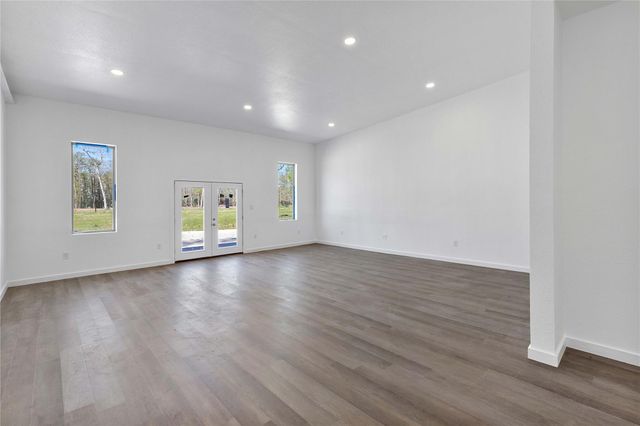 168 County Road 470, Dayton, TX 77535