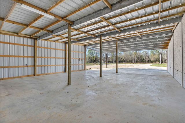 168 County Road 470, Dayton, TX 77535