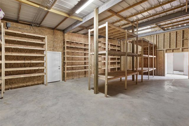 168 County Road 470, Dayton, TX 77535