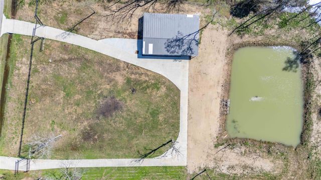 168 County Road 470, Dayton, TX 77535