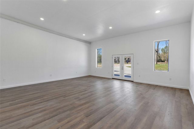 168 County Road 470, Dayton, TX 77535