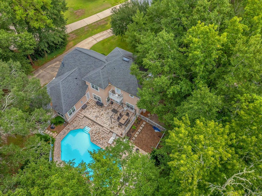 405 Holly Hill Court, Tallahassee, FL 32312