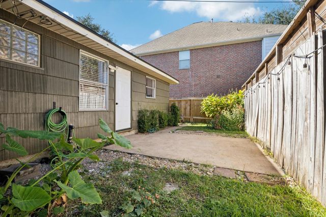 4404 Vivian Street, Bellaire, TX 77401