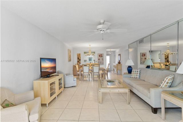 2200 Diana Dr 316, Hallandale Beach, FL 33009