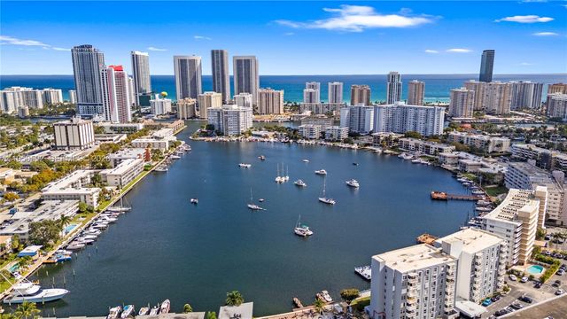 2200 Diana Dr 316, Hallandale Beach, FL 33009