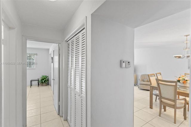 2200 Diana Dr 316, Hallandale Beach, FL 33009