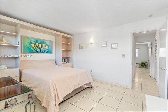 2200 Diana Dr 316, Hallandale Beach, FL 33009