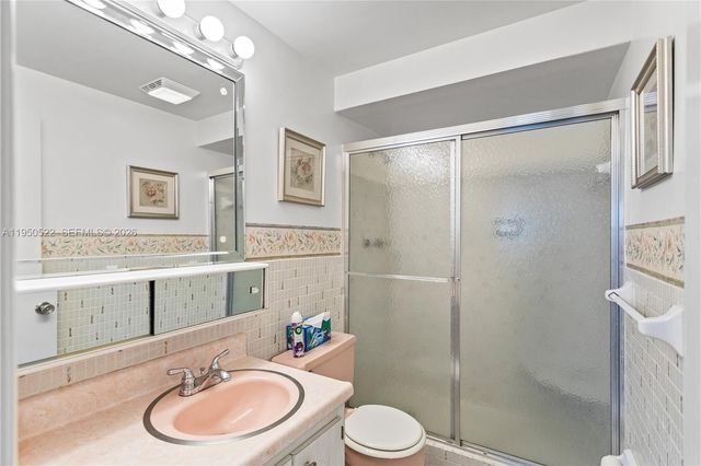 2200 Diana Dr 316, Hallandale Beach, FL 33009